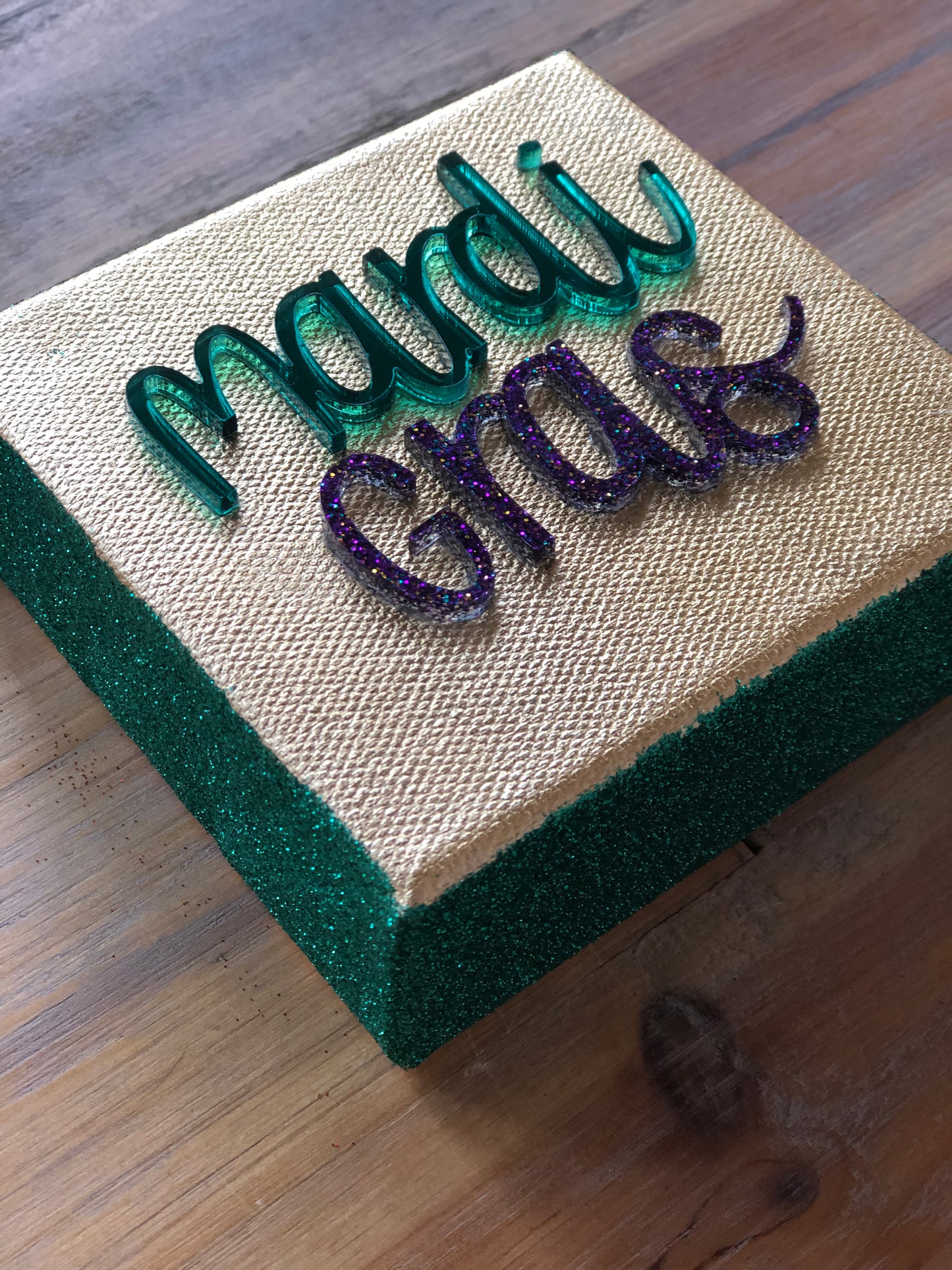 Pardi Gras and Green Mardi Gras Mini 1