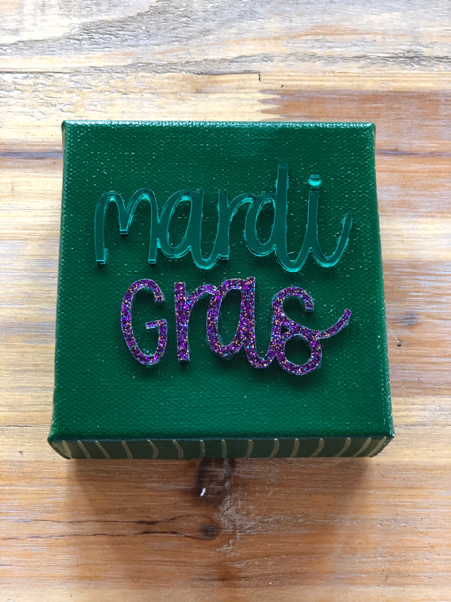 Green and Pardi Gras Mini